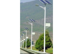 专业生产销售太阳能电池组件、风光互补路灯、太阳能路灯图1